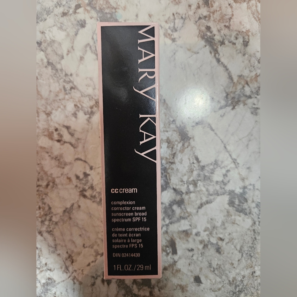 MaryKay Very Deep CC Cream
